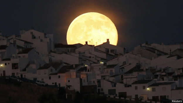 Superluna en Cádiz, España