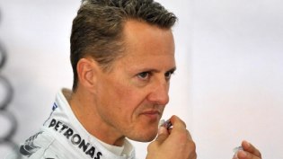 Schumacher se logra comunicar con parpadeos