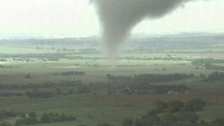 Tornados arrasan el medio-este del país