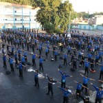 Policías de las Unidades de Seguridad Escolar (SSP) de la CDMX realizando el primer ejercicio de Falun Dafa. (Antonio Domínguez/La Gran Época)