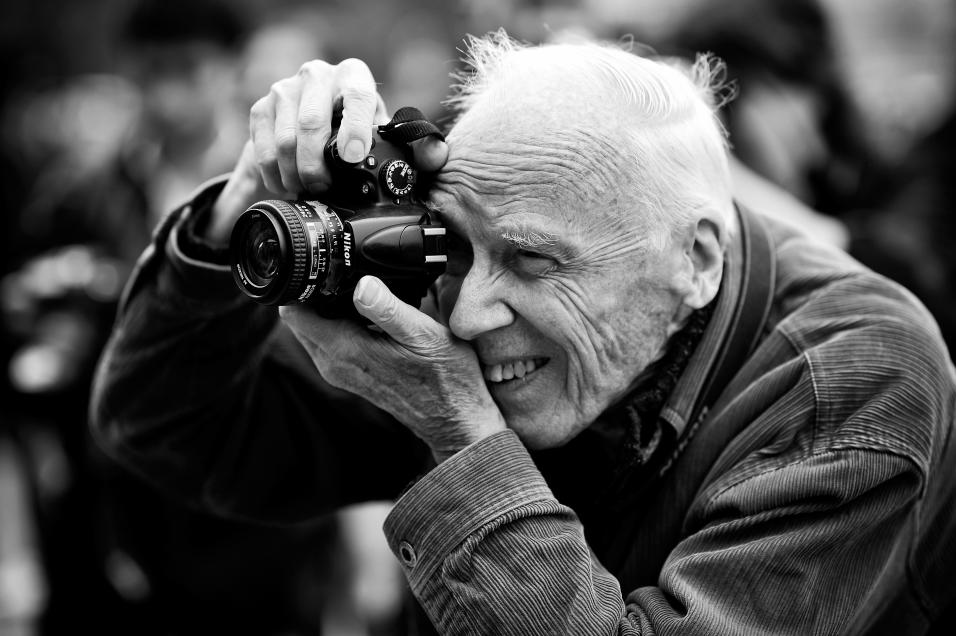 El fotógrafo Bill Cunningham en el París Fashion Week