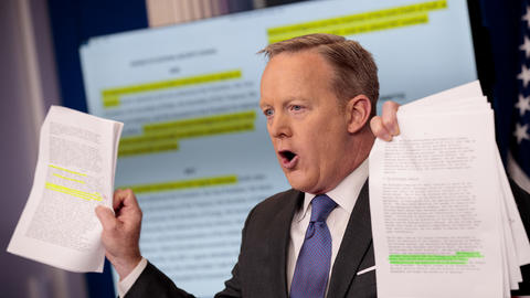 Las combativas ruedas de prensa de Sean Spicer fueron la característica...